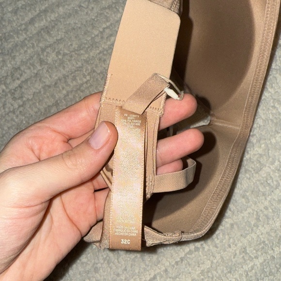 NWT SKIMS Wireless Form T-Shirt Bra 32C - Picture 4 of 5